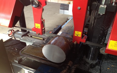 新化卧式带锯床加工时出现明显振荡如何排查？